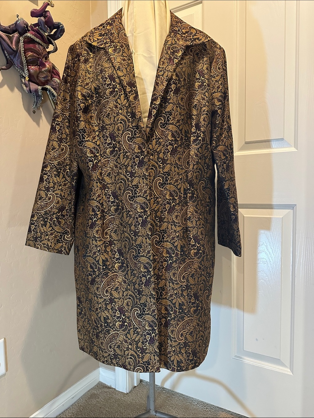 Coldwater Creek Brown and gold/black Paisley Brocade Trench Coat
